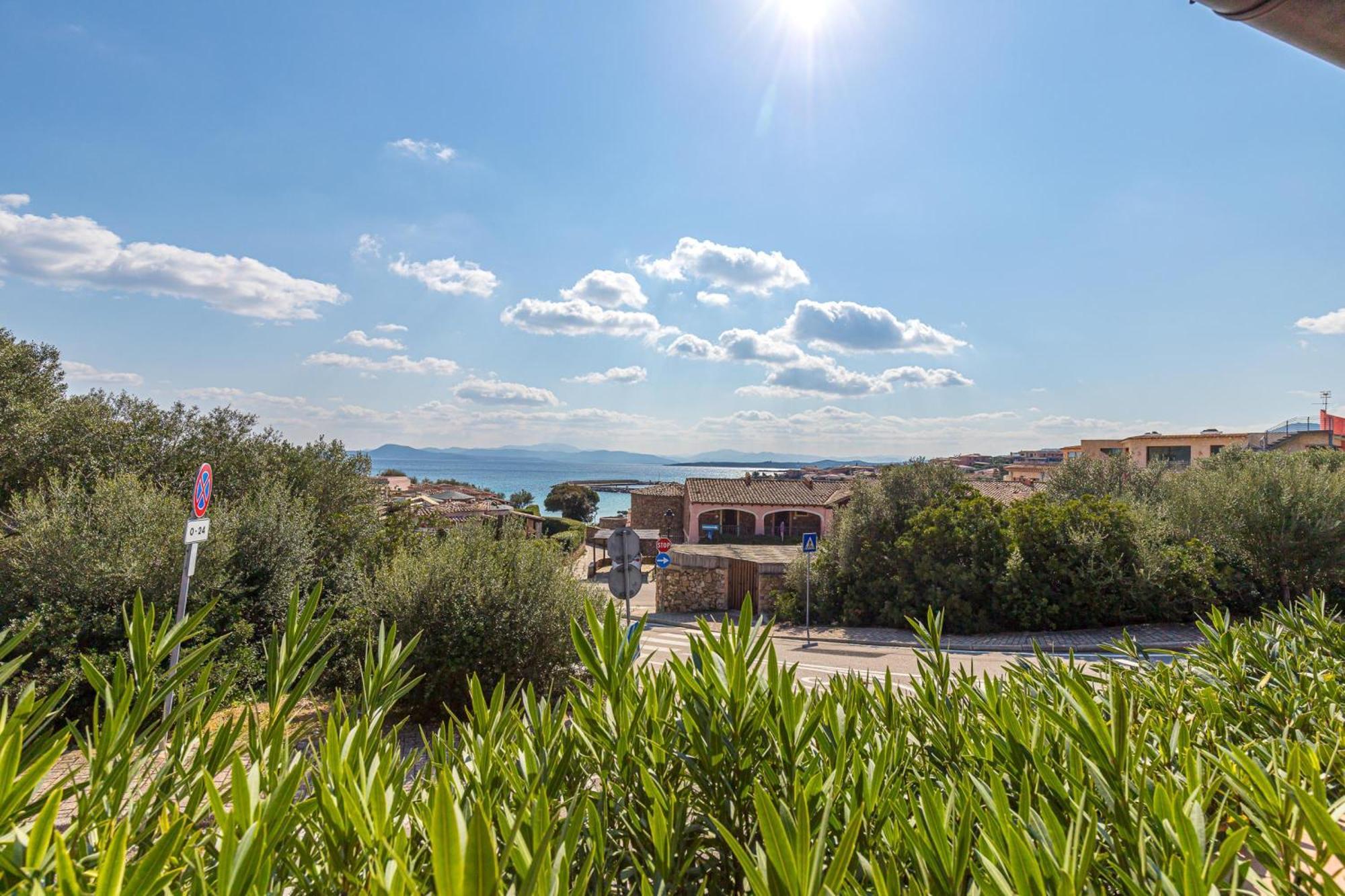 Villetta Franca 100M From The Beach - Happy Rentals Golfo Aranci Extérieur photo